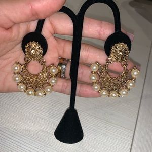 Pearl earring ( Indian gold)